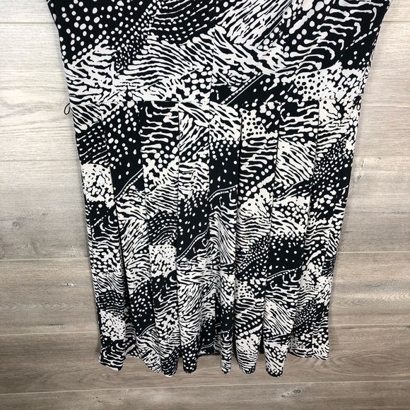 3/$25🛍️ Alfani Sleeveless Printed Dress - Picture 8 of 8